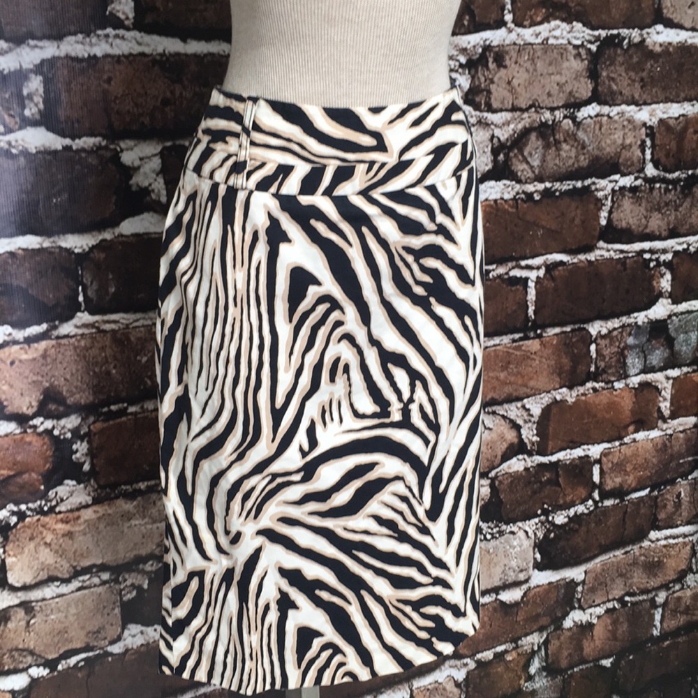 Rafaella Skirt 10 Zebra Print Midi White Black Brown Pencil Great Condition